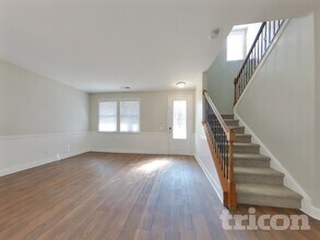 241 Branch Valley Dr in Dallas, GA - Foto de edificio - Building Photo