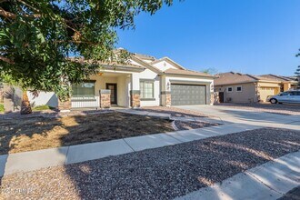 3759 S Dew Drop Ln in Gilbert, AZ - Building Photo - Building Photo