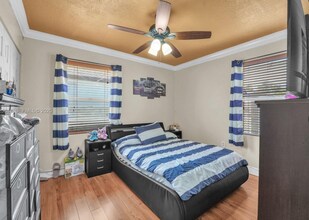 12217 SW 203rd Ter in Miami, FL - Foto de edificio - Building Photo