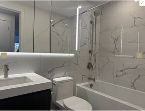 5987 Wilson Av in Burnaby, BC - Building Photo - Building Photo