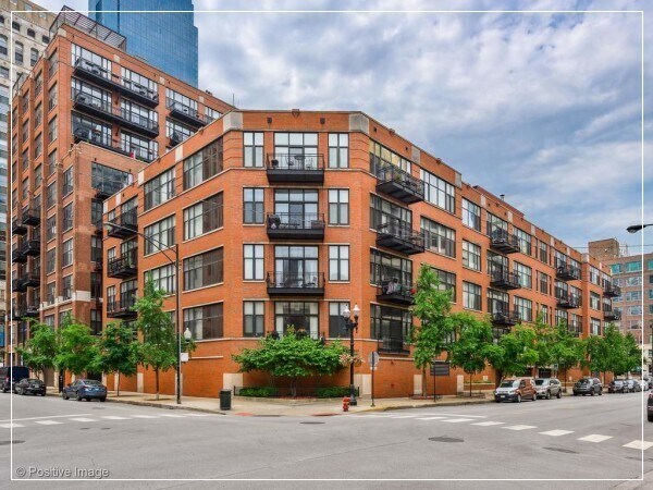 property at 333 W Hubbard St