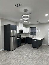 1002 Sugar Garden Drive, Unit 1 in Pharr, TX - Building Photo - Building Photo