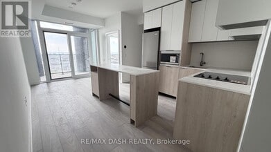 1007 The Queensway in Toronto, ON - Building Photo - Building Photo