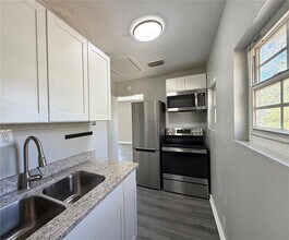 506 Park Way in Brooksville, FL - Building Photo - Building Photo