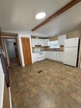 1906 E Trapnell Rd in Plant City, FL - Building Photo - Building Photo