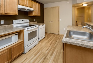 Cedarbrooke Place in Norwalk, IA - Building Photo - Building Photo