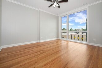 520 N Western Ave in Chicago, IL - Building Photo - Building Photo