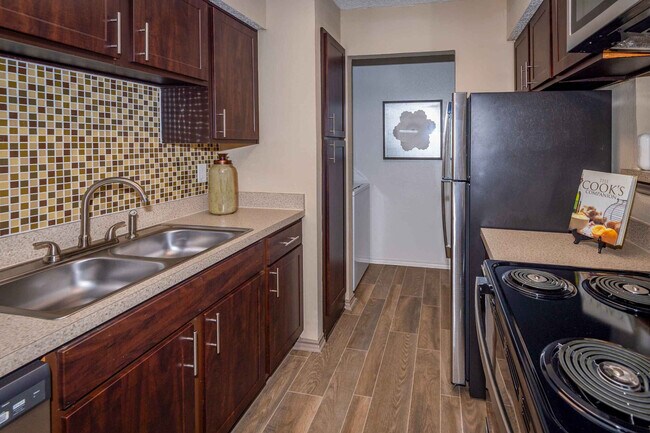 Park West Apartments in Fort Worth, TX - Foto de edificio - Building Photo