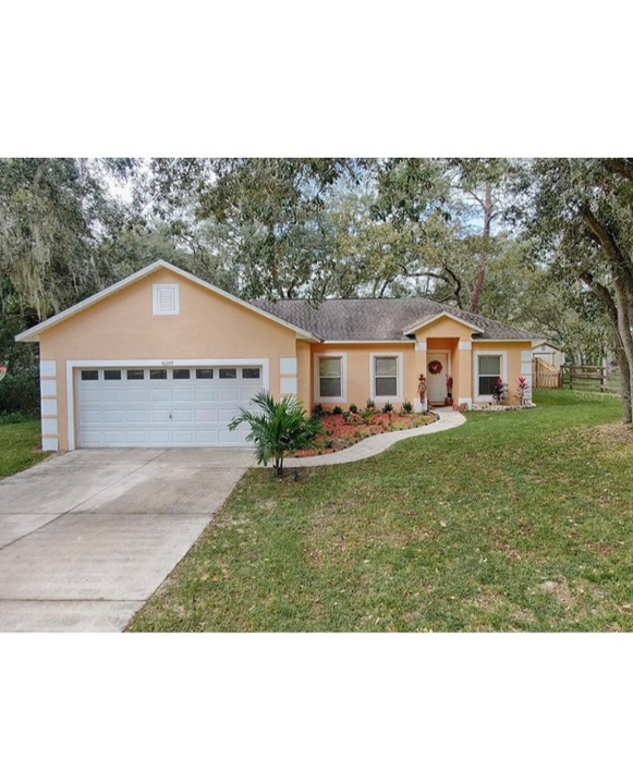 40229 Palm St in Lady Lake, FL - Building Photo