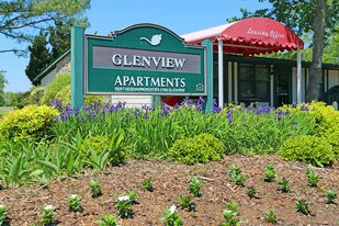 The Cottages at Glenview