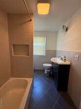 22 Locust Ave in Glen Head, NY - Building Photo - Building Photo