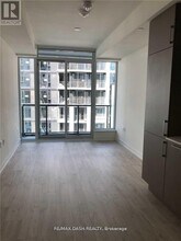 576 Front St W in Toronto, ON - Building Photo - Building Photo