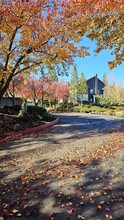 El Dorado Village in El Dorado Hills, CA - Foto de edificio - Building Photo