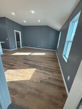 3685 E Brutus St in Weedsport, NY - Foto de edificio - Building Photo