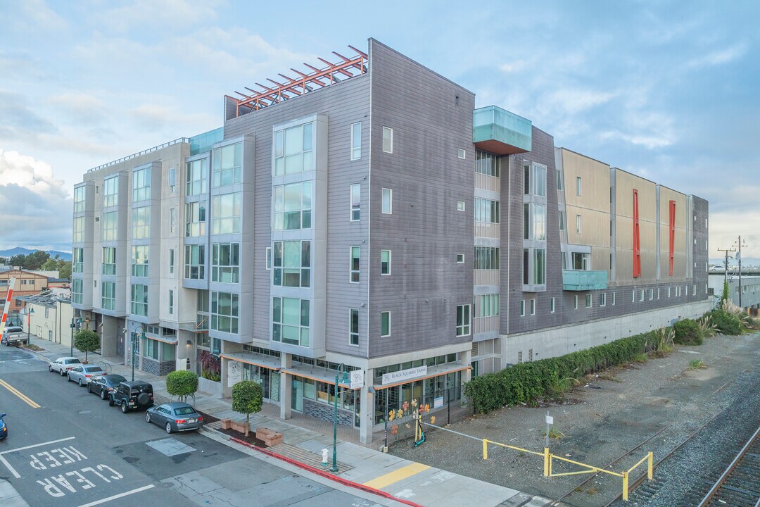 Viewpoint in Berkeley, CA - Building Photo