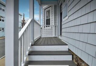 72 Roseclair St, Unit 1 in Boston, MA - Building Photo - Building Photo
