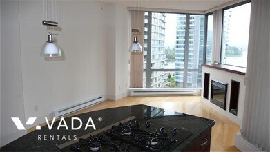 1228 W Hastings St in Vancouver, BC - Building Photo - Building Photo