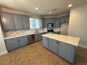 15439 W Poinsettia Dr in Surprise, AZ - Building Photo - Building Photo