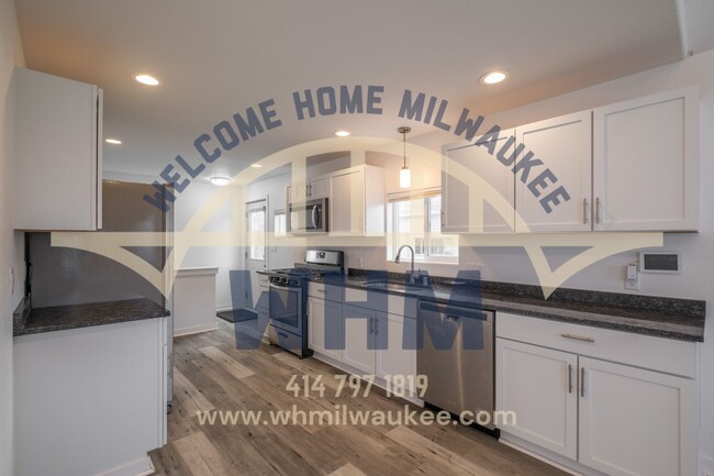 property at 4616 N River Park Blvd