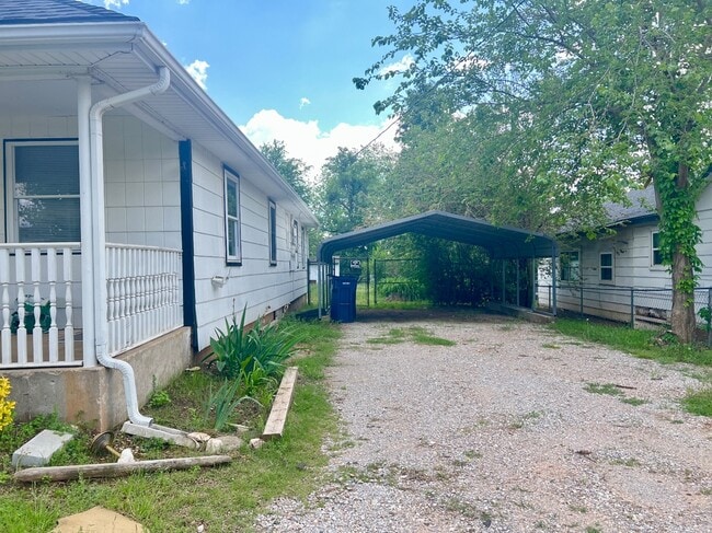 9904 SE 43rd St in Oklahoma City, OK - Building Photo - Building Photo