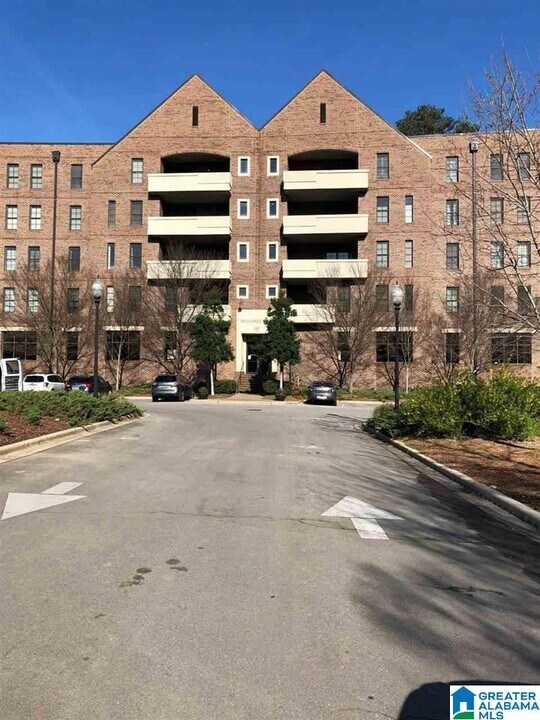 1040 Broadway St in Homewood, AL - Building Photo