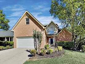 2209 Ipswitch Dr in Thompson's Station, TN - Building Photo