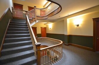 39 Hemenway St, Unit 23a in Boston, MA - Foto de edificio - Building Photo