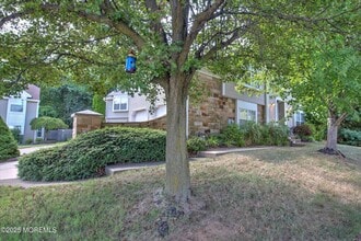 2 Kentucky Way in Freehold, NJ - Building Photo - Building Photo