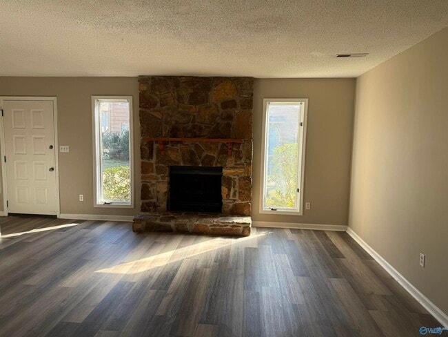 9007 Mahogany Row SE in Huntsville, AL - Building Photo - Building Photo