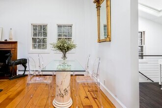 5 Stacey Ct in Marblehead, MA - Building Photo - Building Photo