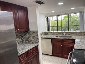 2961 SW 87th Ave in Davie, FL - Building Photo - Building Photo