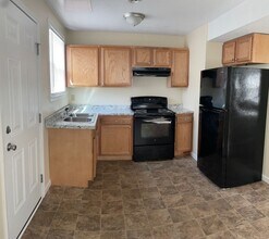 Lewis Harold Apartments in Danville, VA - Building Photo - Interior Photo