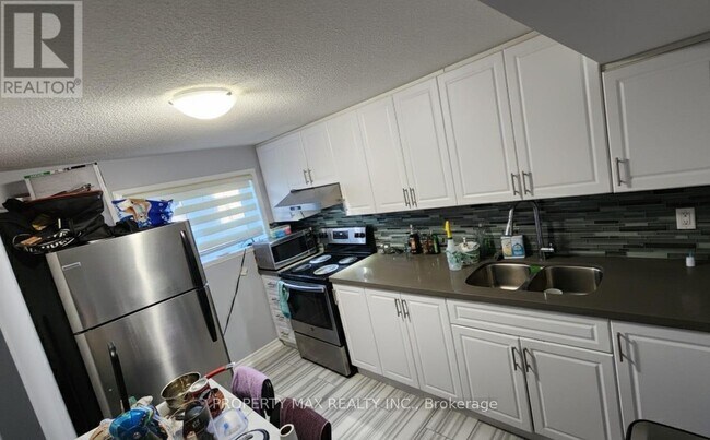 property at 85 Carrera Blvd