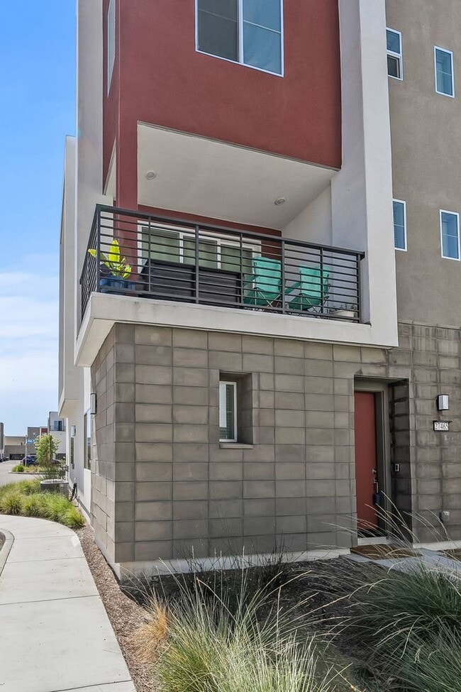 27465 Stipa Pl in Valencia, CA - Building Photo - Building Photo