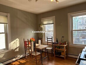 18 Clary St in Cambridge, MA - Building Photo - Building Photo