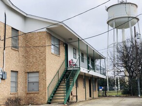 1202 College St in Killeen, TX - Building Photo - Building Photo