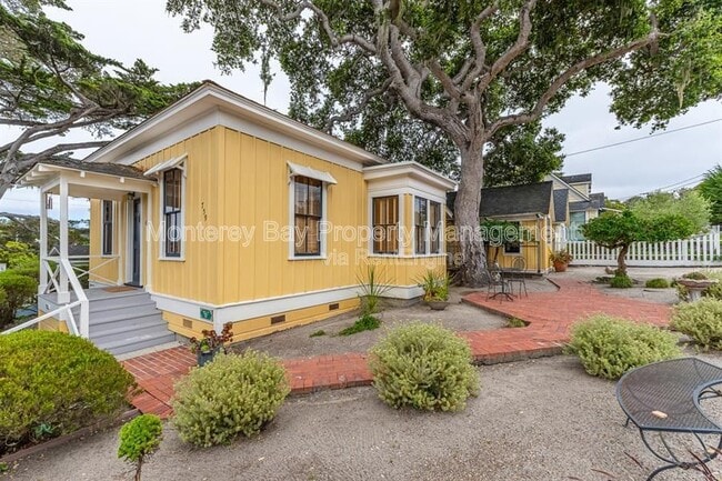 759 Lighthouse Ave