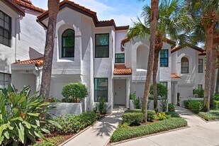 2339 Treasure Isle Dr in Palm Beach Gardens, FL - Building Photo
