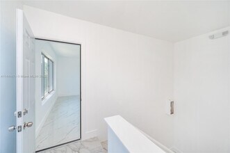 740 82nd St-Unit -3 in Miami Beach, FL - Building Photo - Building Photo