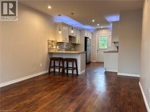 445 Upper Wellington St in Hamilton, ON - Building Photo - Building Photo