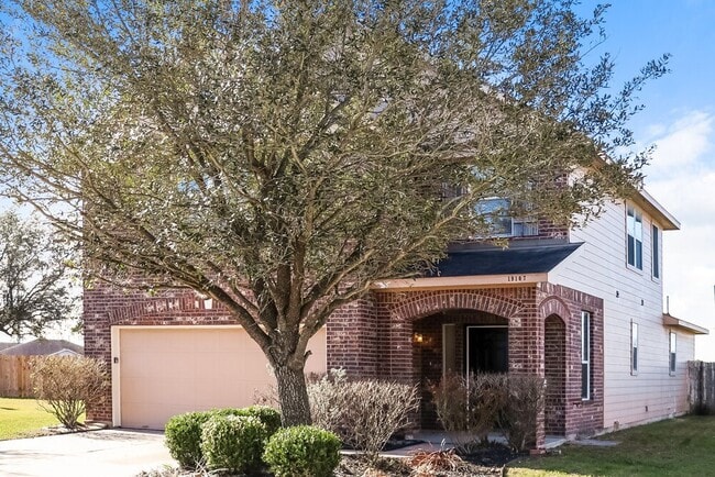 19107 Remington Grove Ct
