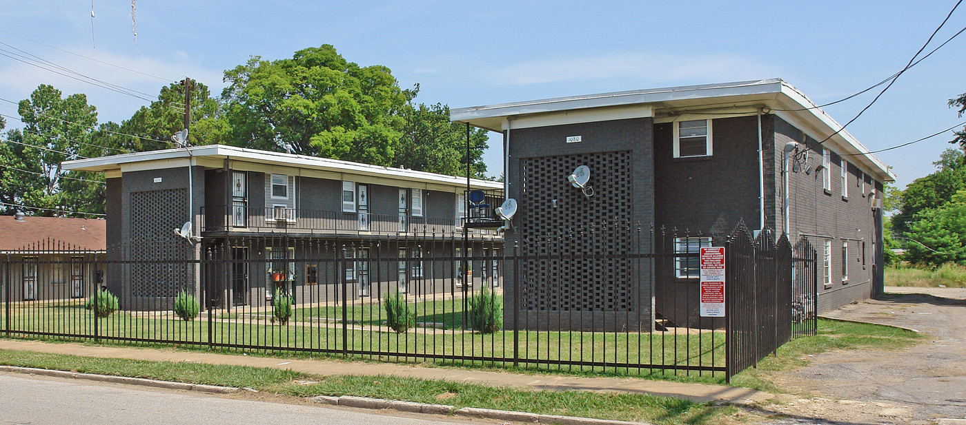 1070 Merriwether Ave in Memphis, TN - Building Photo