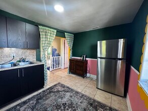 423 SW 7th St in Miami, FL - Building Photo - Building Photo