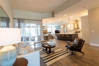 1084 Shadowmoss Cir in Lake Mary, FL - Building Photo - Building Photo