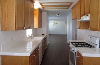 11561 Park Ln in Apple Valley, CA - Building Photo - Building Photo