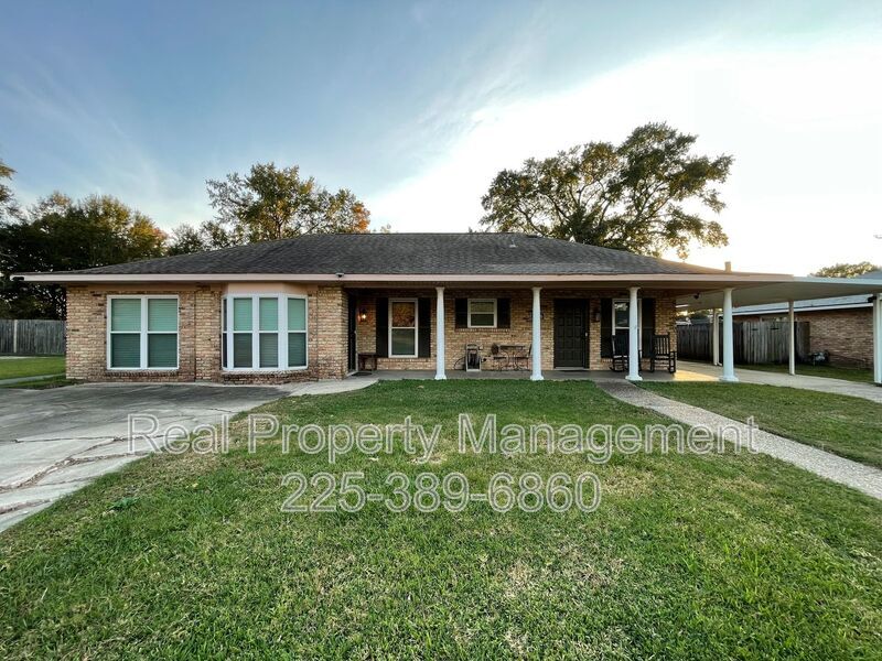 9536 Bermuda Ave in Baton Rouge, LA - Building Photo
