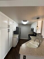 11345 Affinity Ct in San Diego, CA - Building Photo