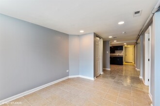 6610 S Rhodes Ave in Chicago, IL - Building Photo - Building Photo