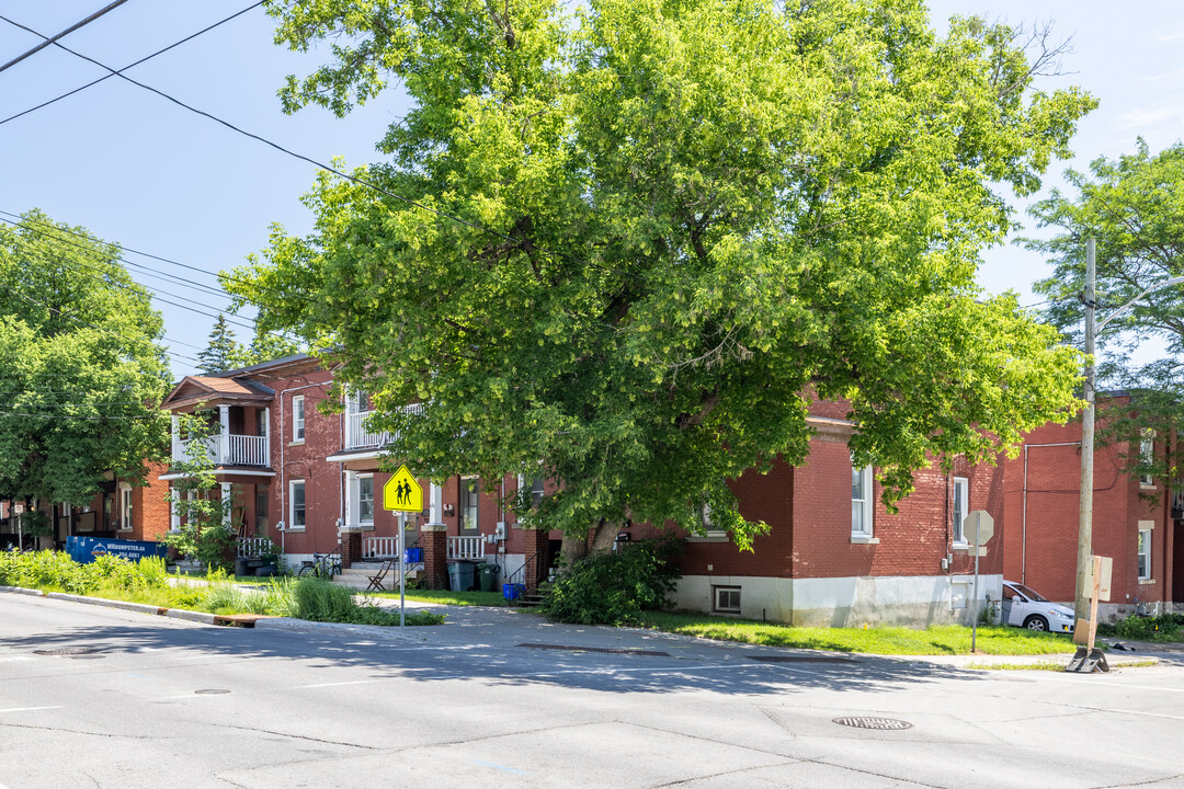 348 Sunnyside Av in Ottawa, ON - Building Photo