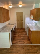 110 E Peyton Pl in Shelton, WA - Building Photo - Building Photo